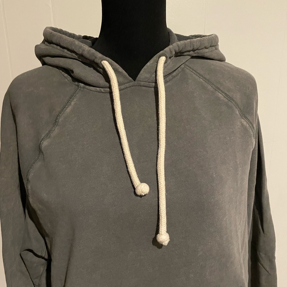 Universal Thread Women’s Olive Hoodie Sweatshirt - Picture 2 of 7